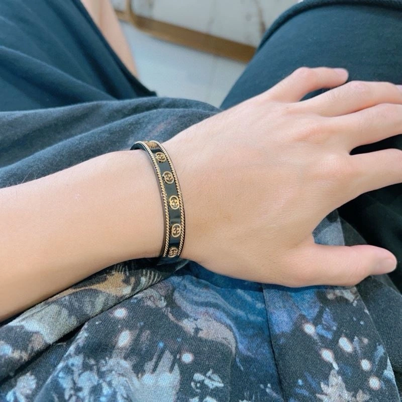 WeatherProof Gucci Bracelets 244910