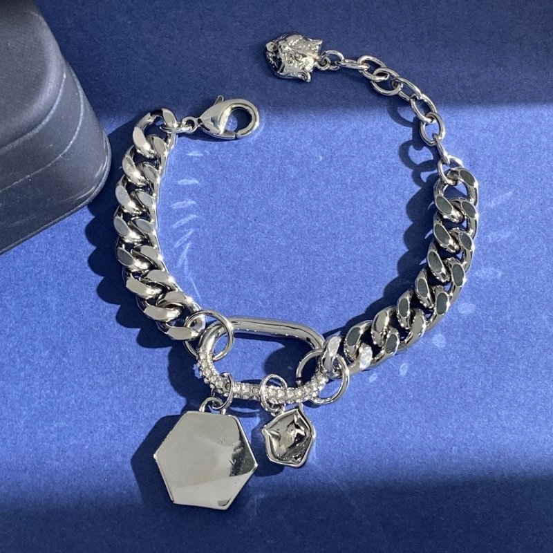 OnTrend Gucci Bracelets 244843