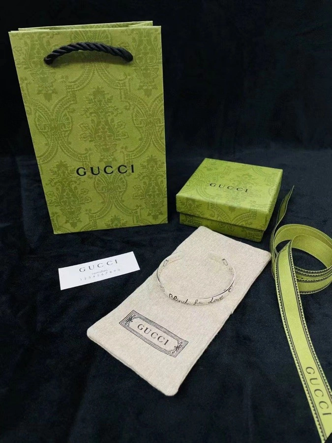 Resilient Gucci Bracelets 244858