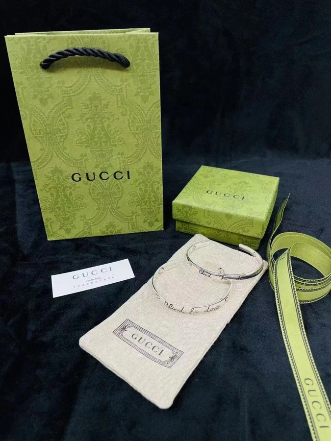Resilient Gucci Bracelets 244858