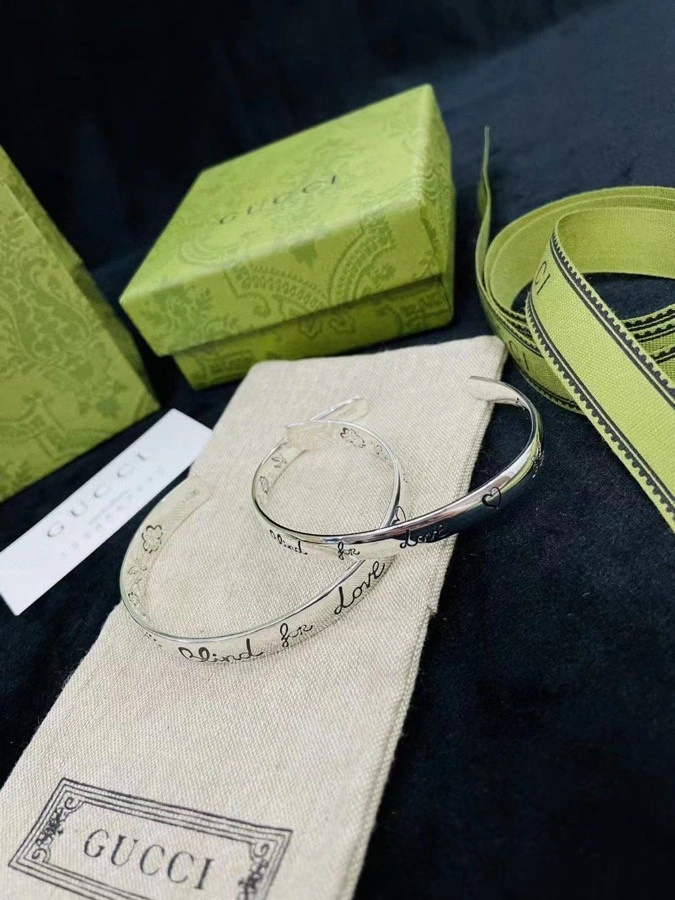 Resilient Gucci Bracelets 244858