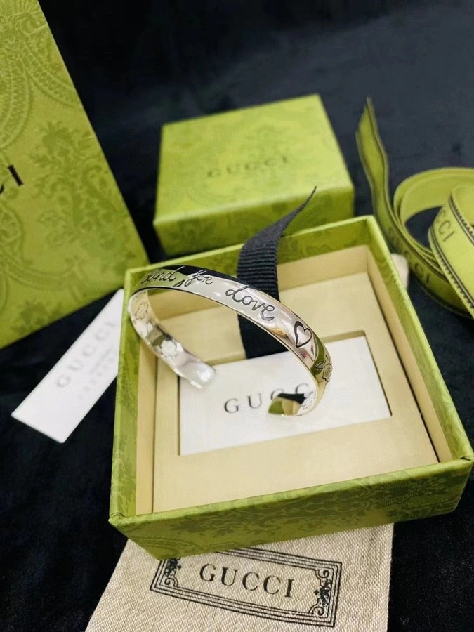 Resilient Gucci Bracelets 244858