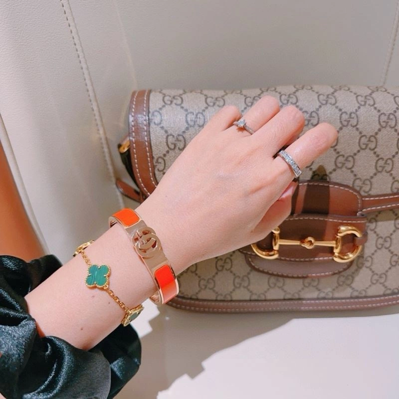Breathable Gucci Bracelets 244851