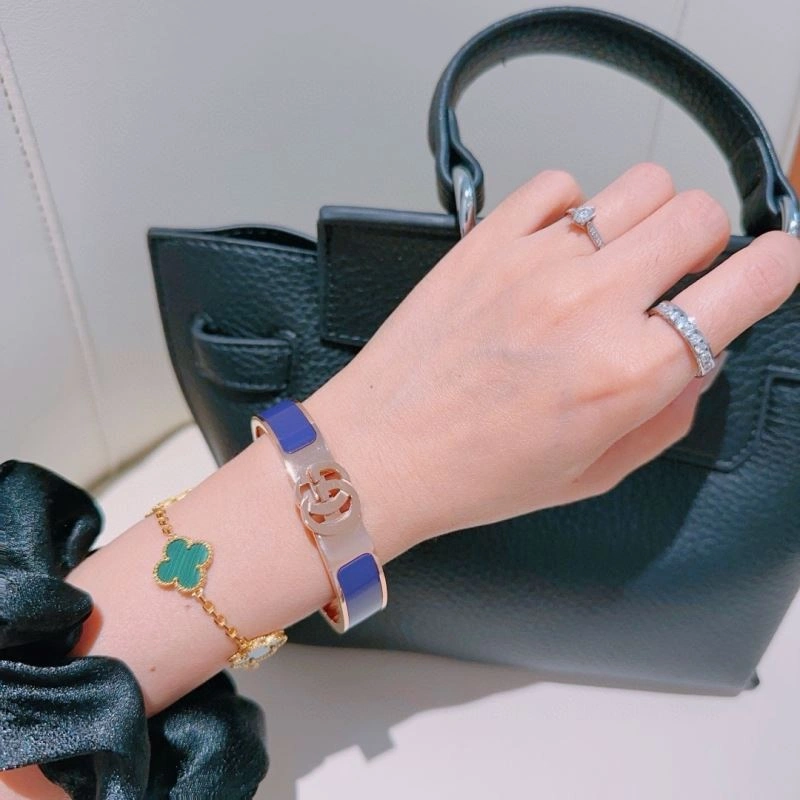 Affordable Gucci Bracelets 244835