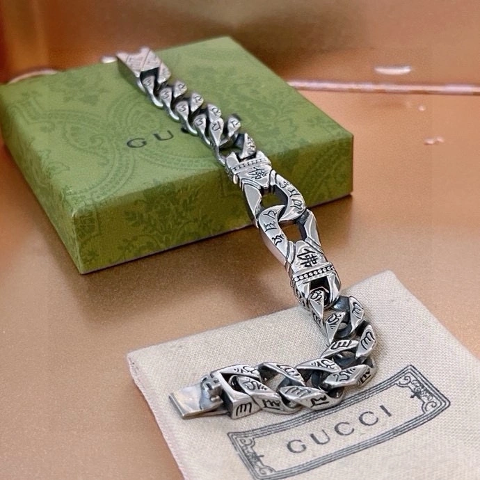 DailyWear Gucci Bracelets 244833