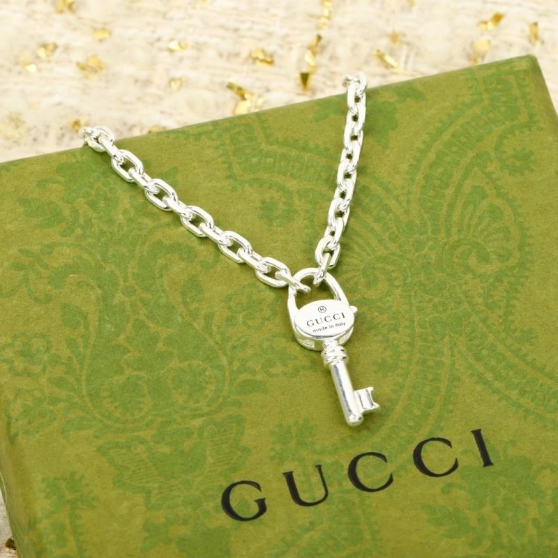 Chic Gucci Bracelets 244651