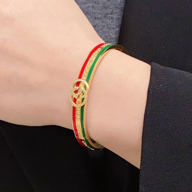 EyeCatching Gucci Bracelets 244604