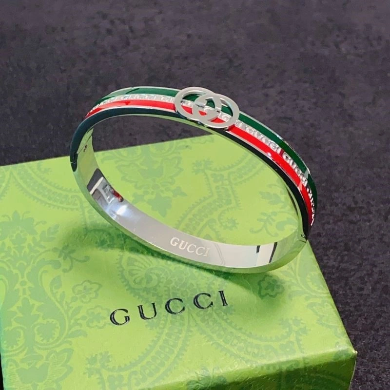 EyeCatching Gucci Bracelets 244604