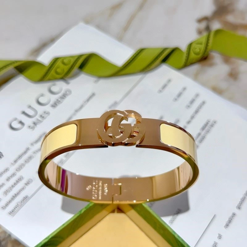 SmoothTexture Gucci Bracelets 244609