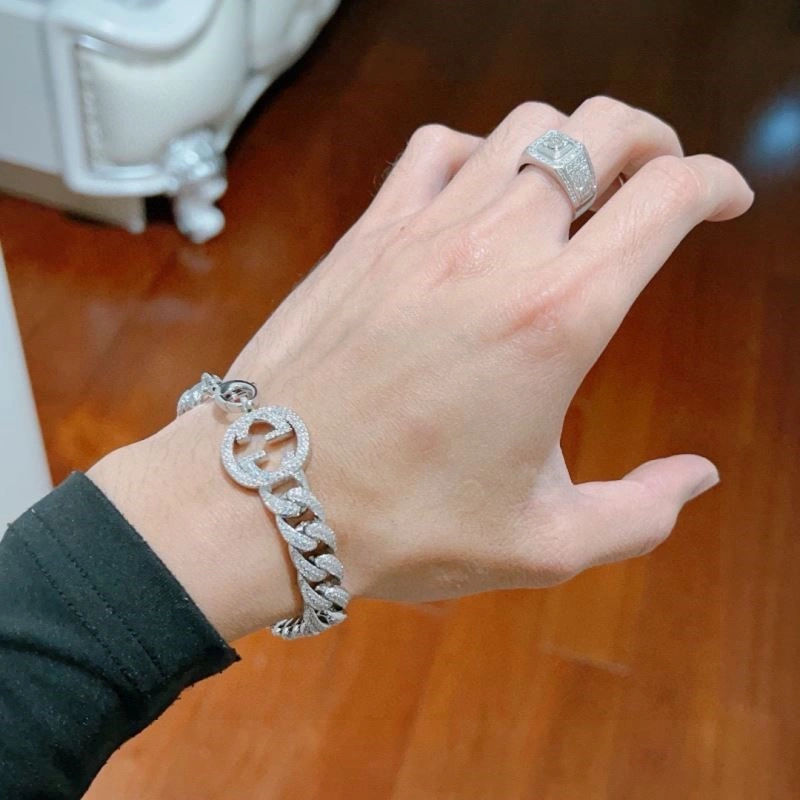 ModernLook Gucci Bracelets 244616