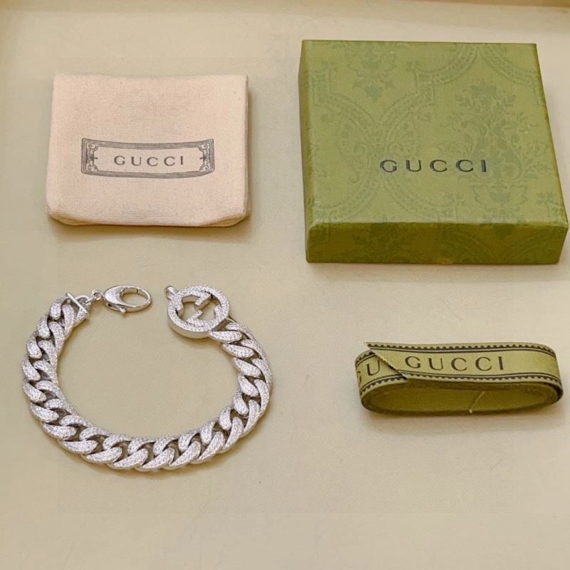 ModernLook Gucci Bracelets 244616