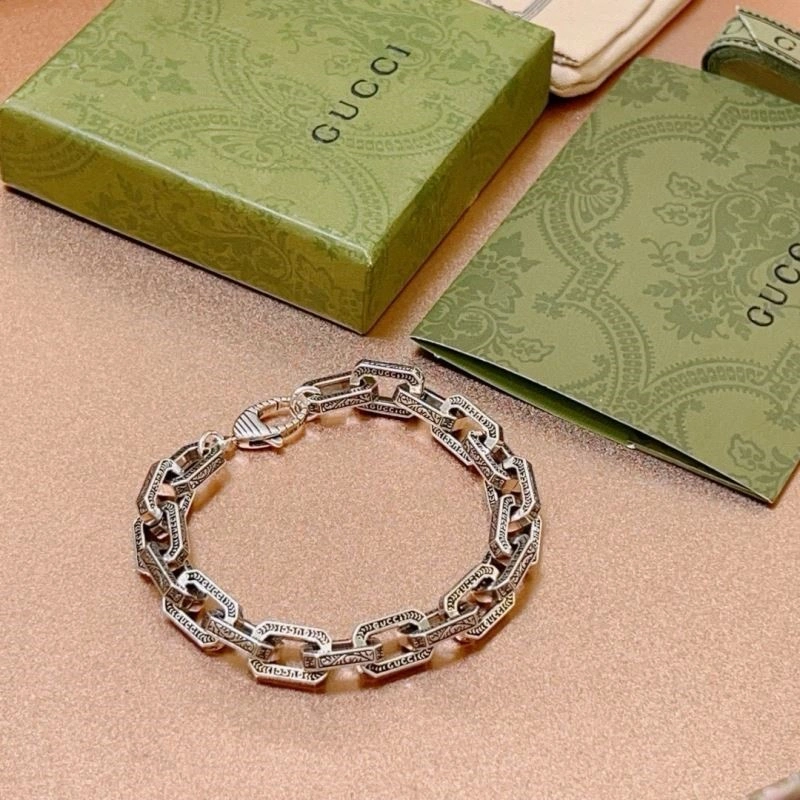 Lightweight Gucci Bracelets 244614
