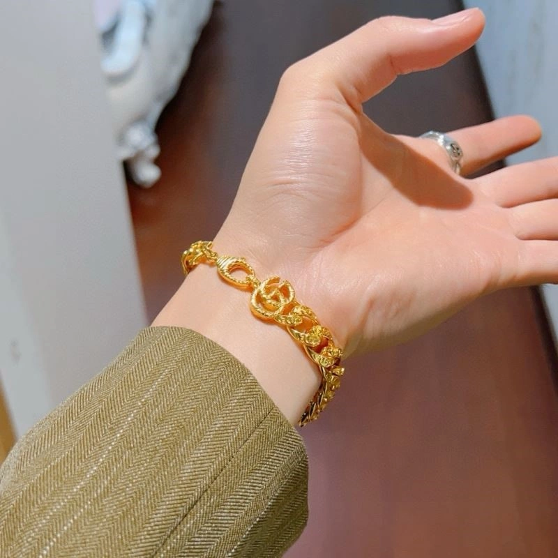 Contemporary Gucci Bracelets 244456