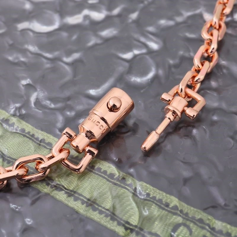 Supportive Gucci Bracelets 244434