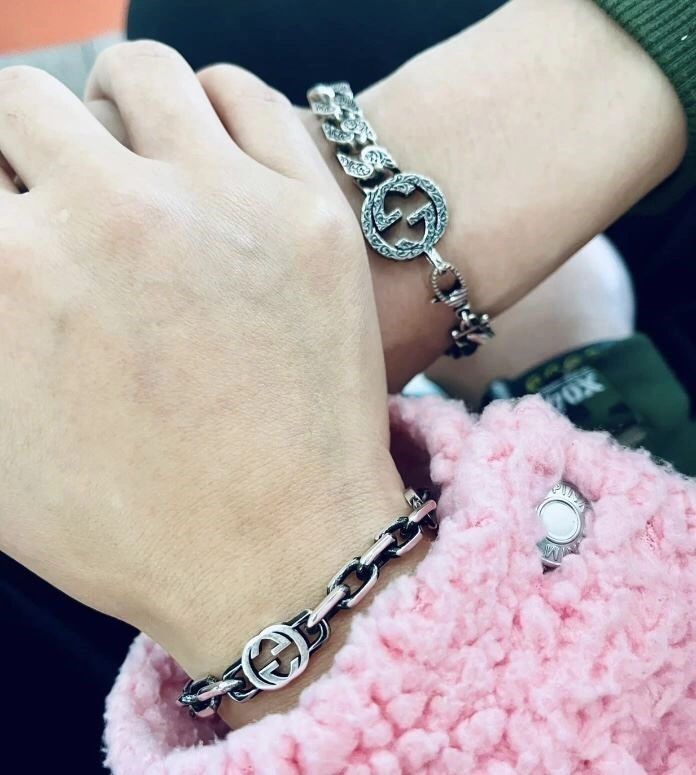 Sleek Gucci Bracelets 244450