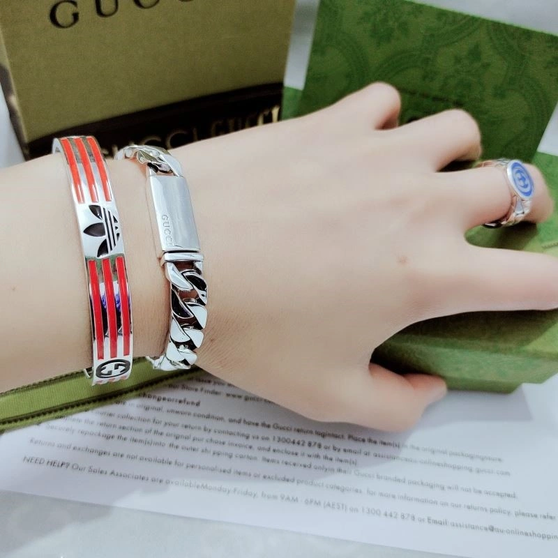 Contemporary Gucci Bracelets 244417