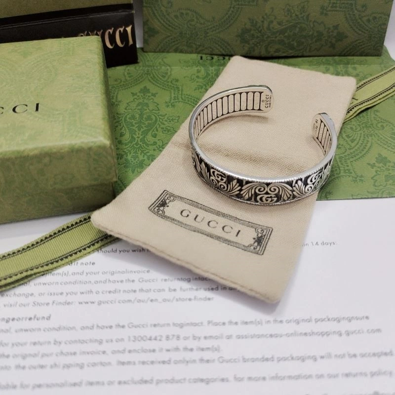 Bold Gucci Bracelets 244405