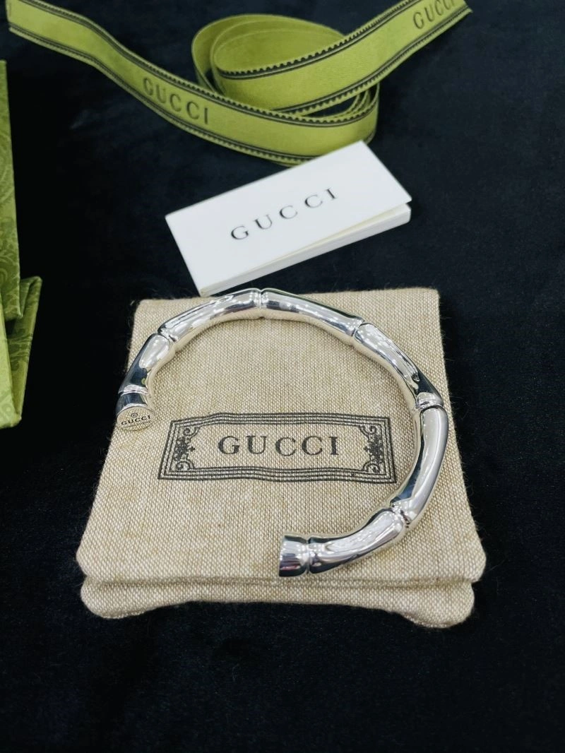 Stretchable Gucci Bracelets 244394