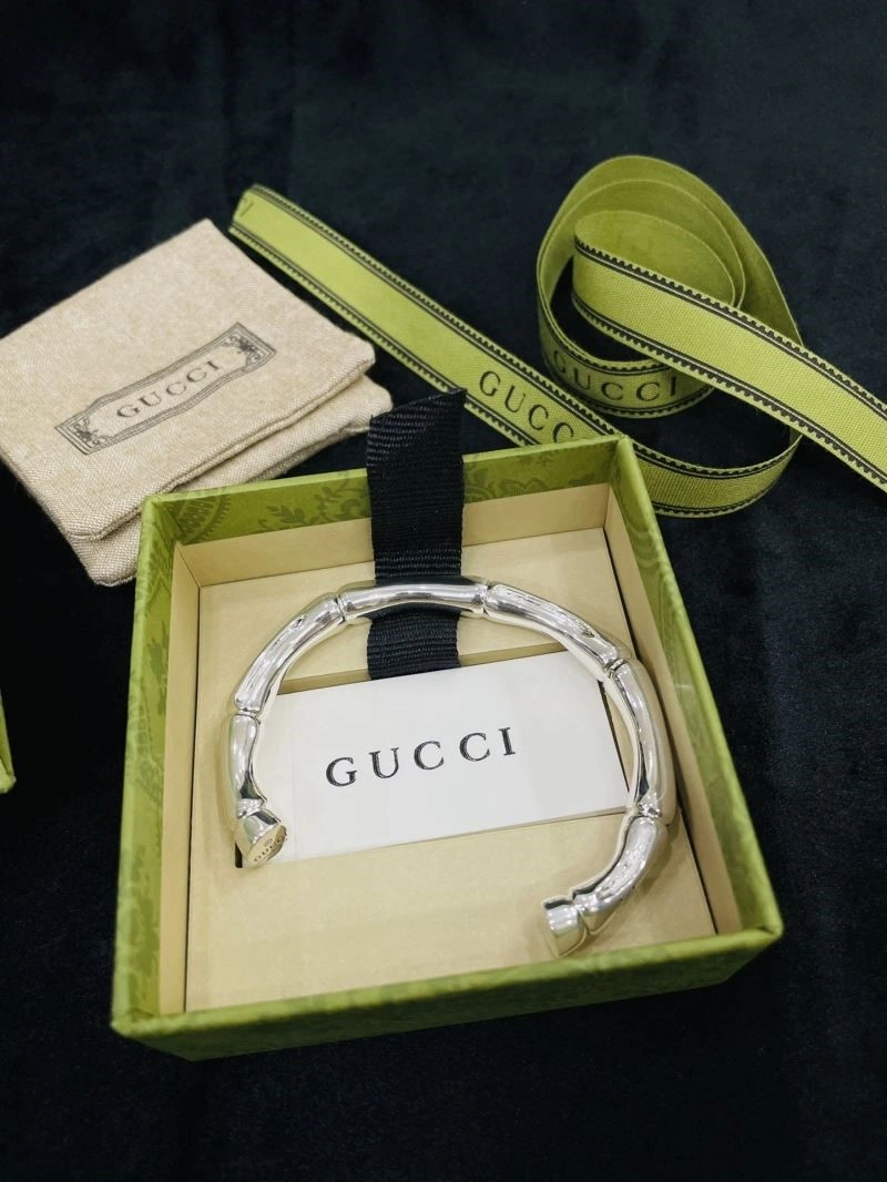 Stretchable Gucci Bracelets 244394