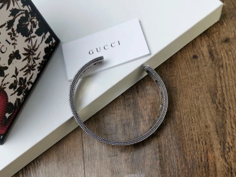 Comfortable Gucci Bracelets 244391