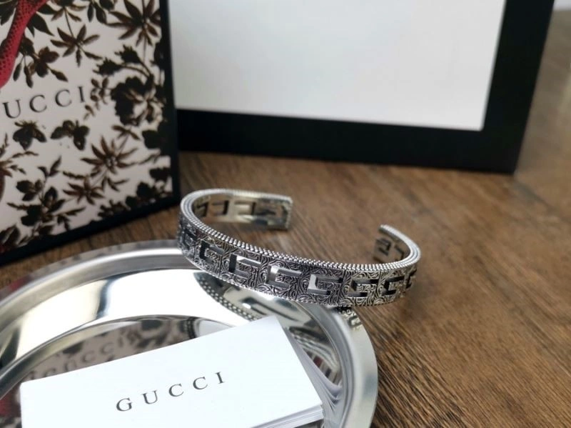 Comfortable Gucci Bracelets 244391