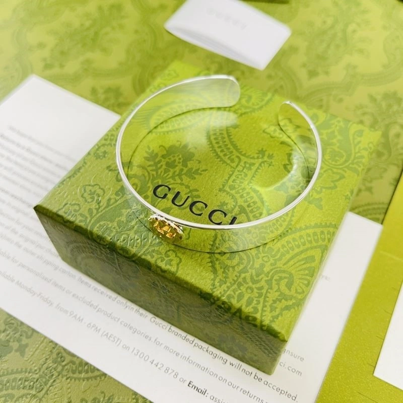 Comfortable Gucci Bracelets 244395