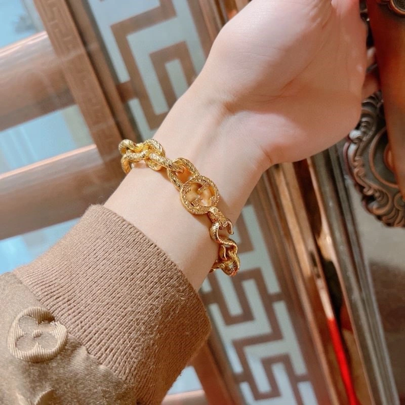 Gucci Bracelets Elegant 244410
