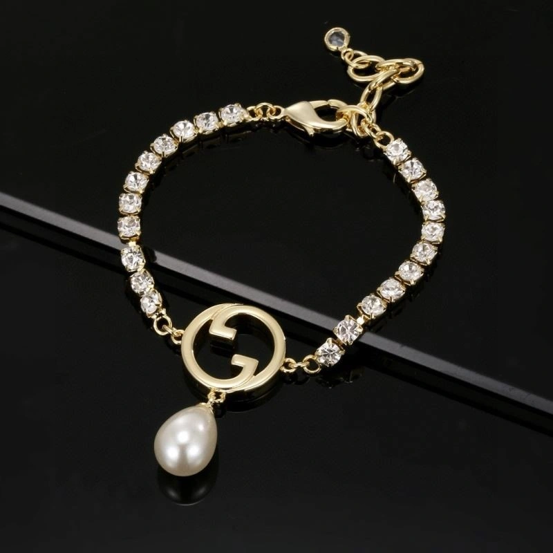 Tailored Gucci Bracelets 244389