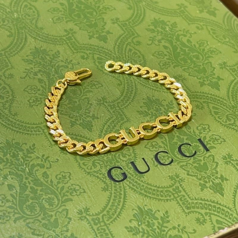 Sporty Gucci Bracelets 244359