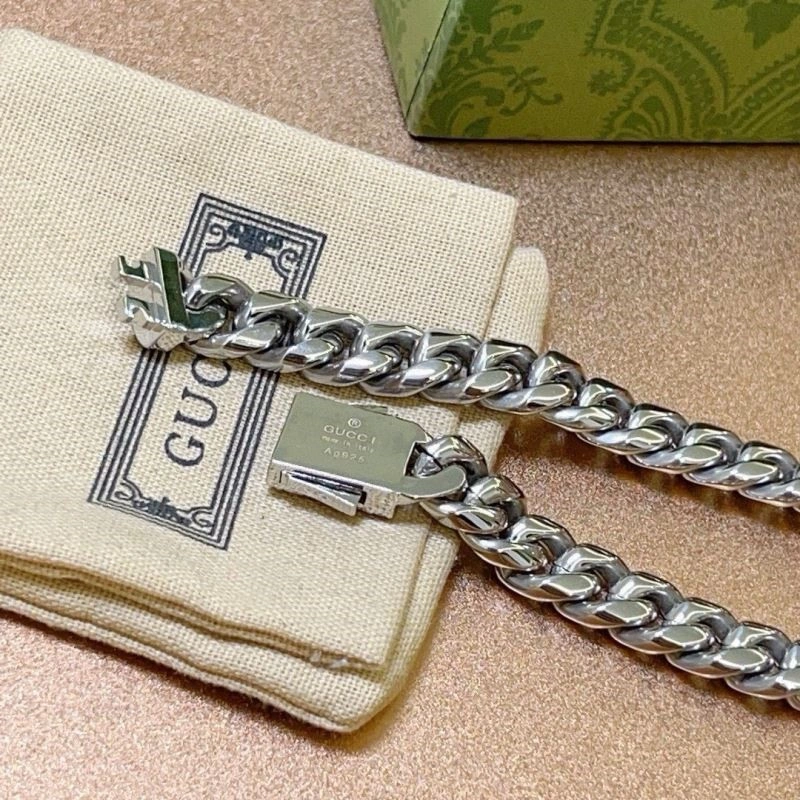 RelaxedFit Gucci Bracelets 244366