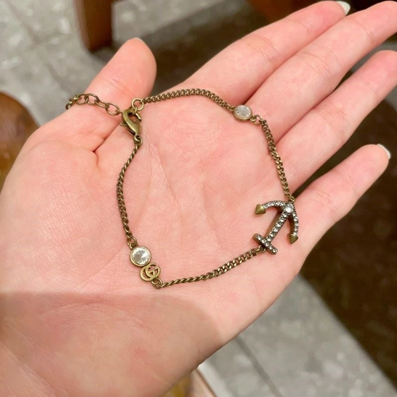 RelaxedFit Gucci Bracelets 244183