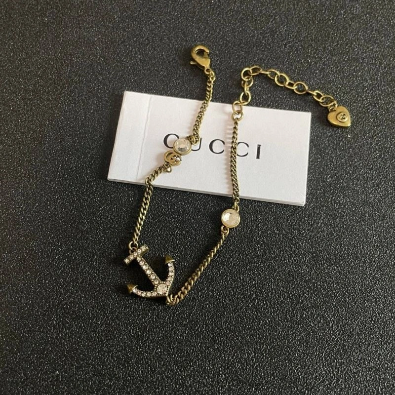 RelaxedFit Gucci Bracelets 244183