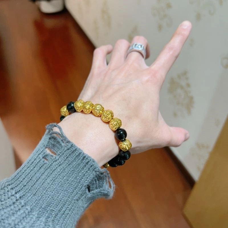 Versatile Gucci Bracelets 244179