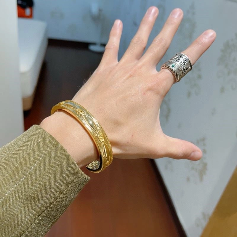 TravelReady Gucci Bracelets 244141