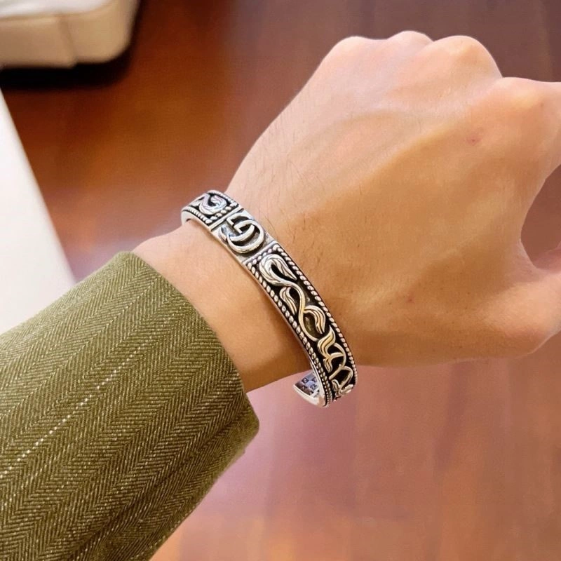 Resilient Gucci Bracelets 244133