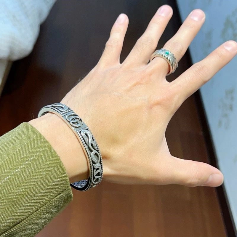 Resilient Gucci Bracelets 244133