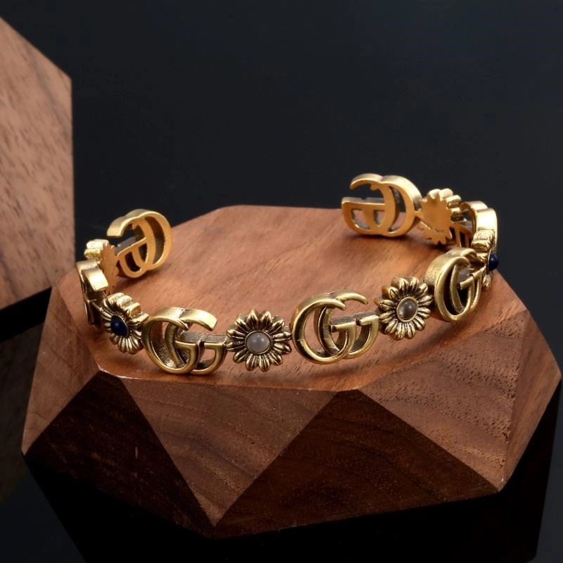 Premium Gucci Bracelets 244132