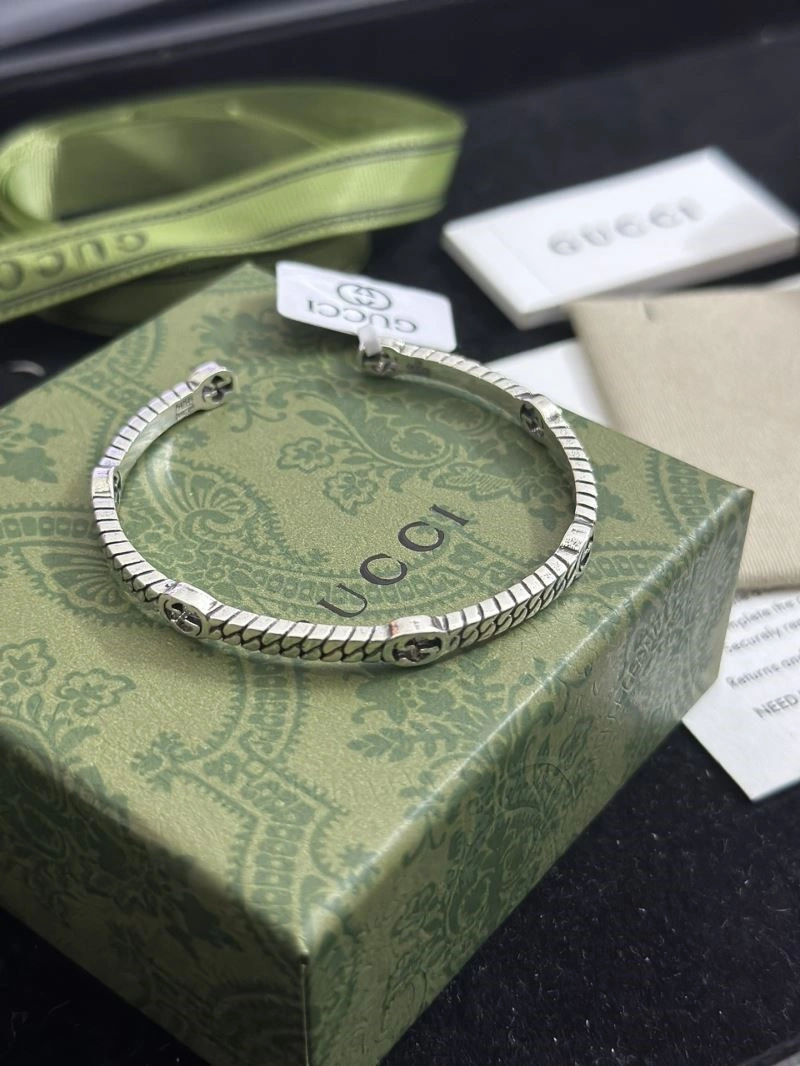 Gucci Bracelets SmartChoice 244103