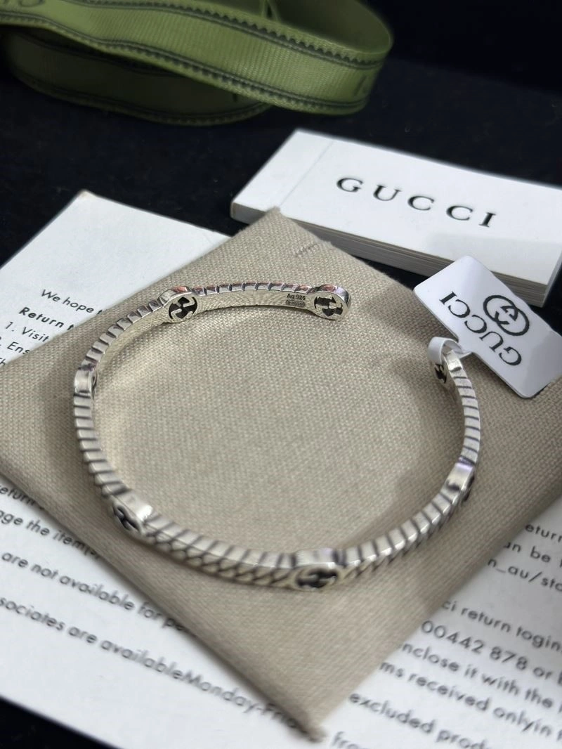 Gucci Bracelets SmartChoice 244103