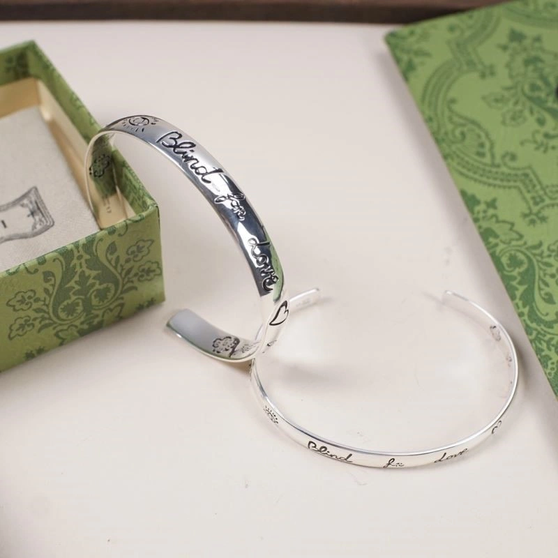 Elegant Gucci Bracelets 243882