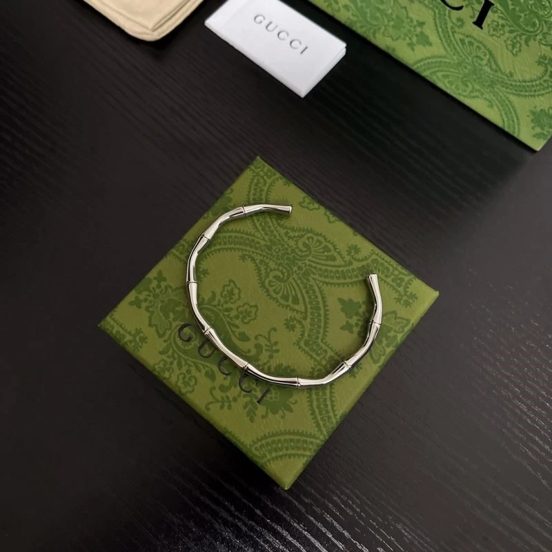EasyMatch Gucci Bracelets 243812