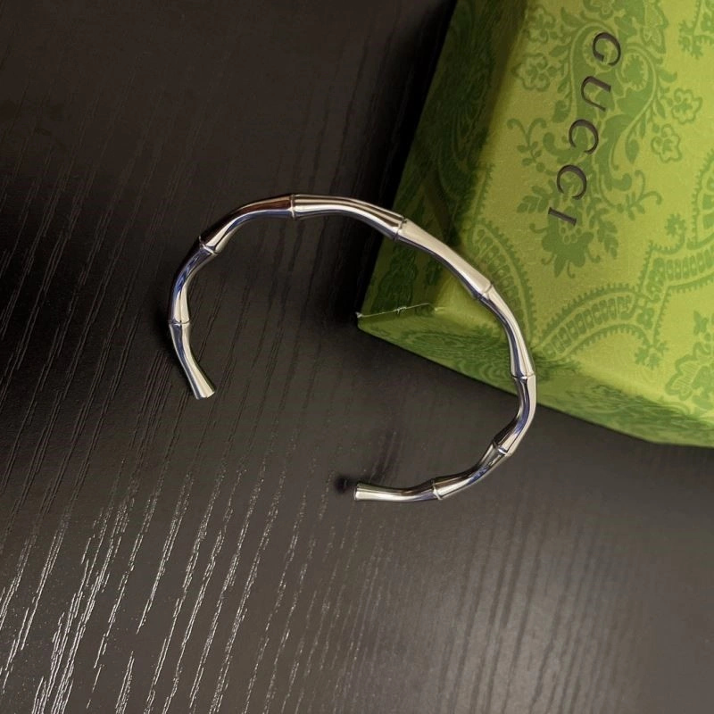 EasyMatch Gucci Bracelets 243812
