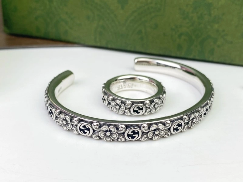 Gucci Bracelets SmartChoice 243772