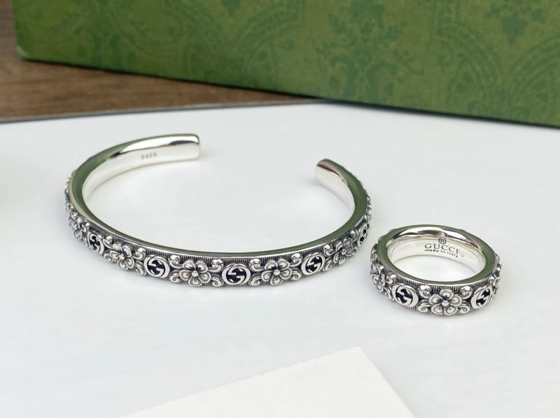 Gucci Bracelets SmartChoice 243772