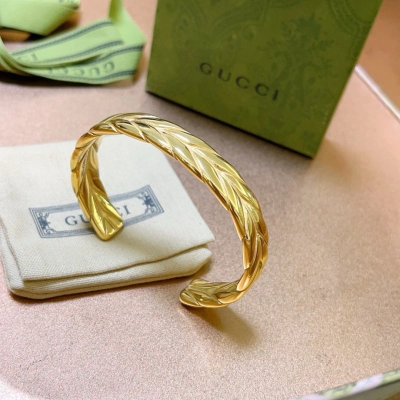 WaterResistant Gucci Bracelets 243778