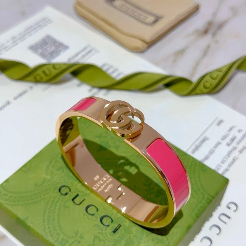 Resilient Gucci Bracelets 243769