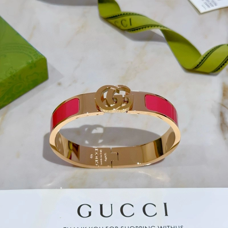 Resilient Gucci Bracelets 243769