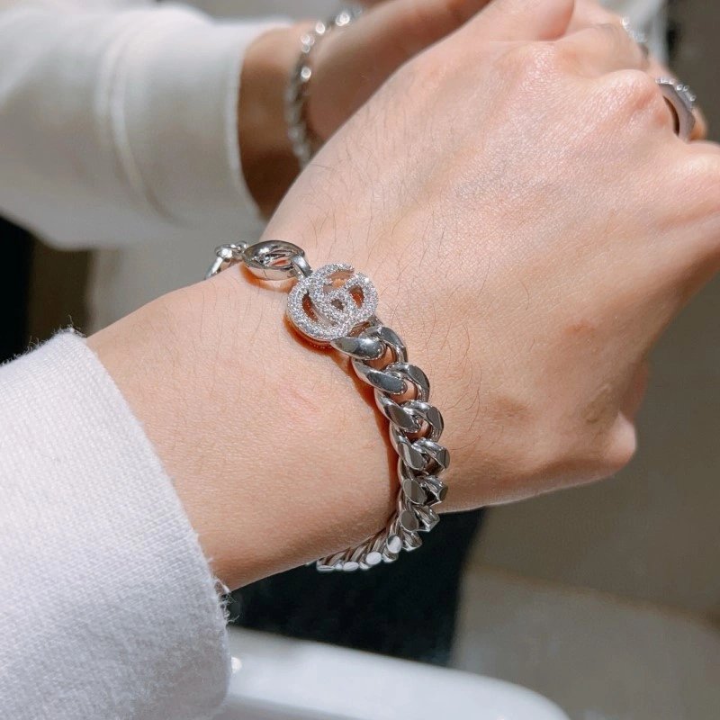 ComfortFit Gucci Bracelets 243789