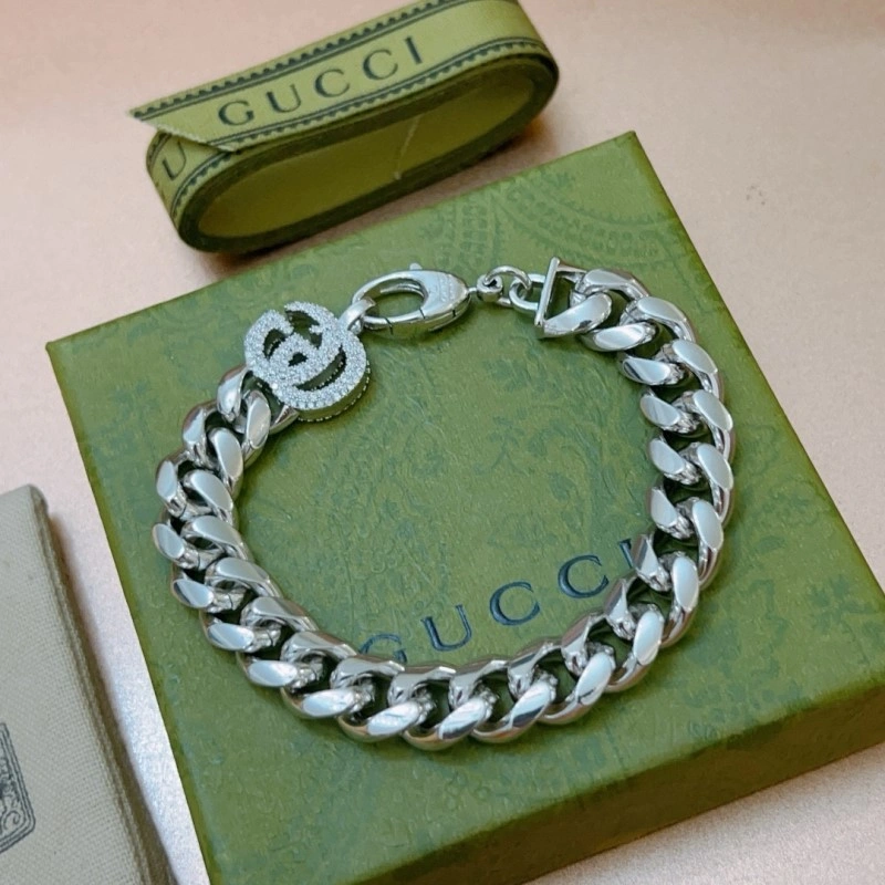 ComfortFit Gucci Bracelets 243789