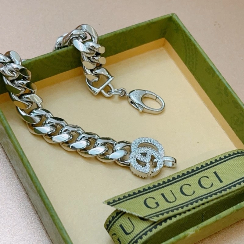 ComfortFit Gucci Bracelets 243789
